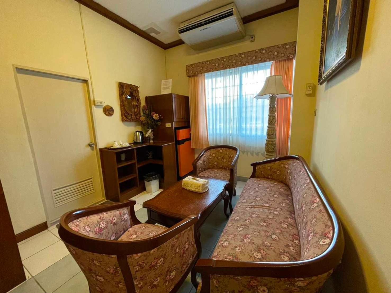 Oyo 75486 Anna Residence Jomtien מראה חיצוני תמונה