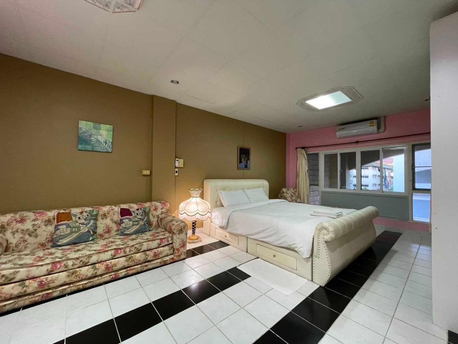 Oyo 75486 Anna Residence Jomtien מראה חיצוני תמונה